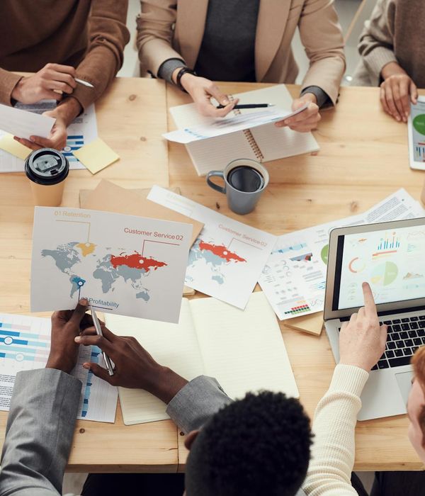 Manufacturing company financial planning meeting